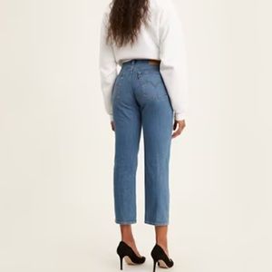 LEVI WEDGIE STRAIGHT JEAN